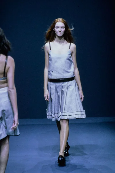 Look 25
